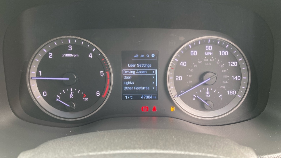 Hyundai TUCSON 1.7 CRDi Blue Drive SE 5dr 2WD Diesel Estate - Image 34