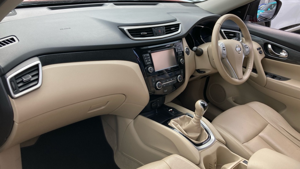 Nissan X-Trail 1.6 dCi Tekna 5dr Diesel Station Wagon - Image 9