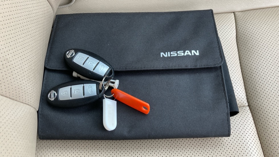 Nissan X-Trail 1.6 dCi Tekna 5dr Diesel Station Wagon - Image 19