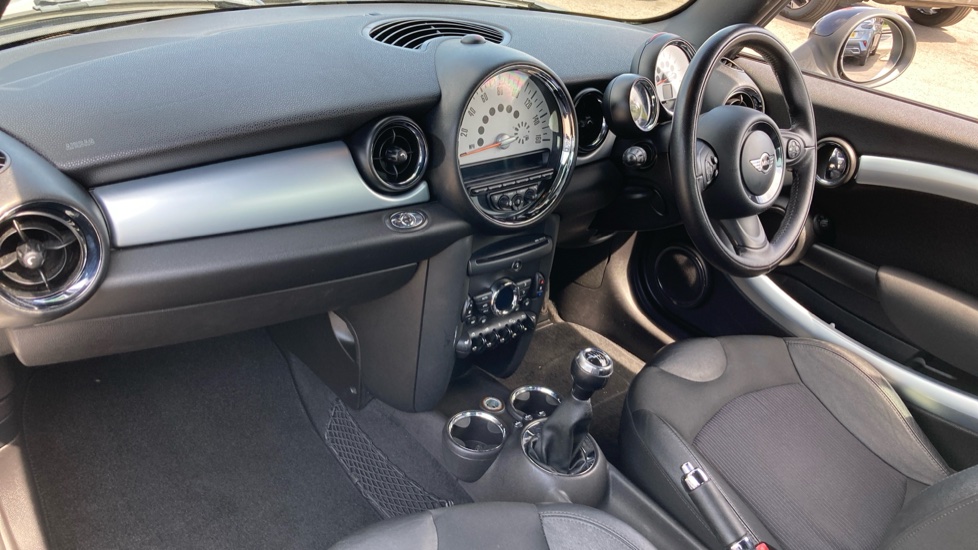 MINI Convertible 1.6 Cooper S 2dr Petrol Convertible - Image 9