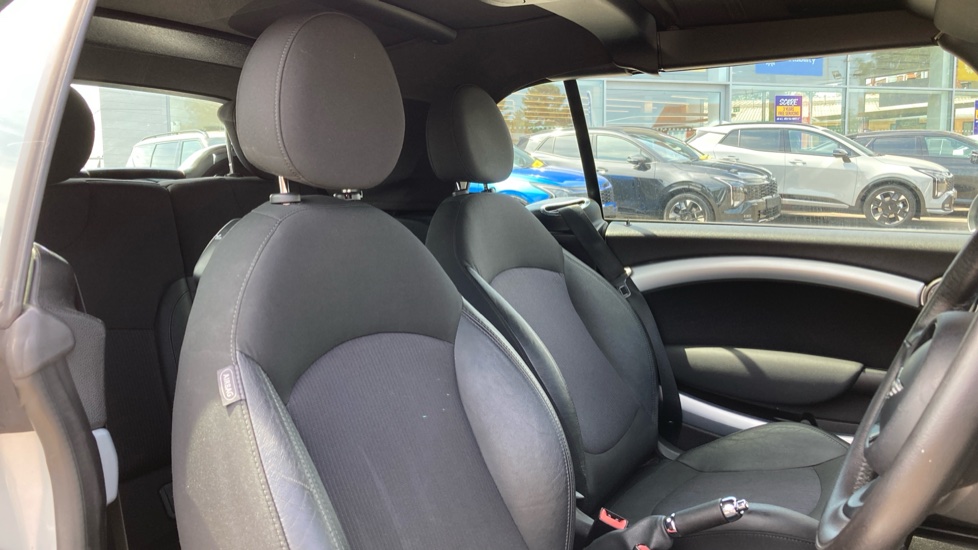 MINI Convertible 1.6 Cooper S 2dr Petrol Convertible - Image 21