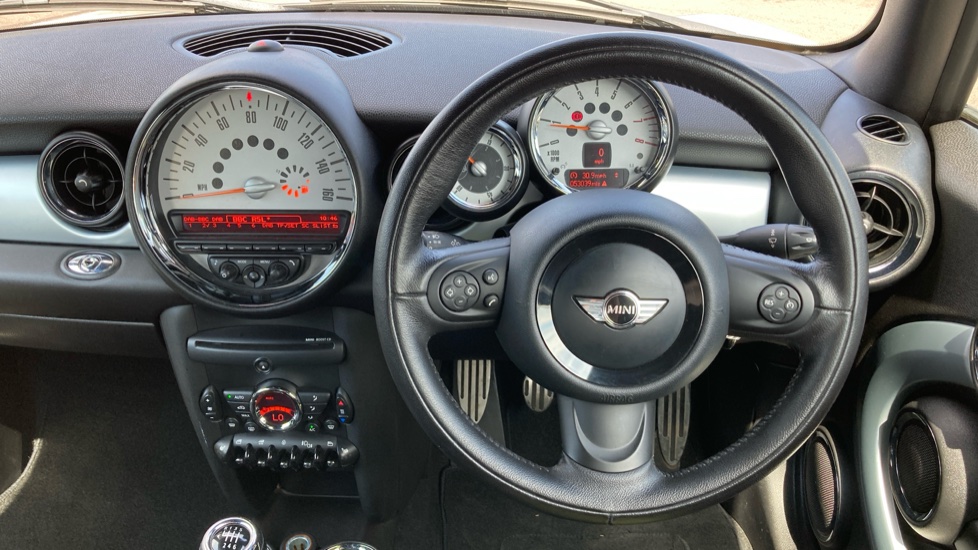 MINI Convertible 1.6 Cooper S 2dr Petrol Convertible - Image 31
