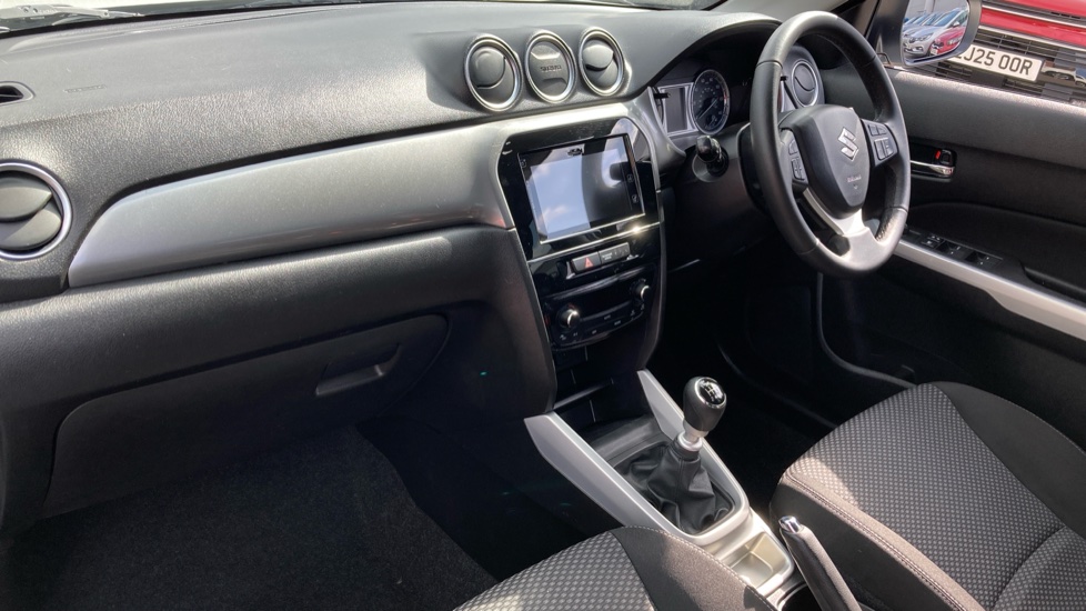 Suzuki Vitara 1.6 DDiS SZ-T 5dr Diesel Estate - Image 9