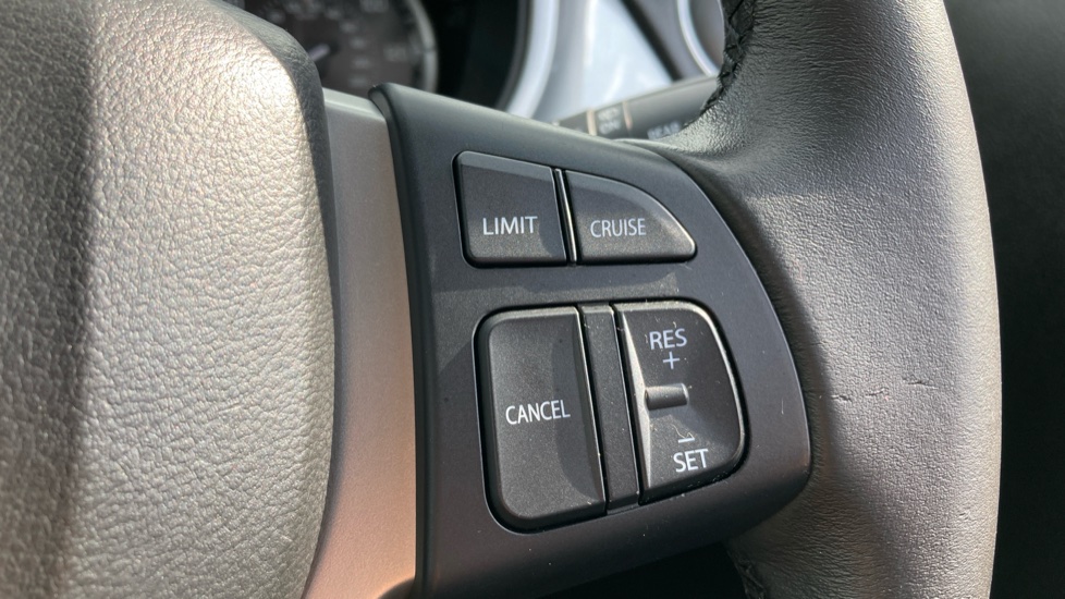Suzuki Vitara 1.6 DDiS SZ-T 5dr Diesel Estate - Image 33