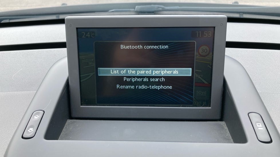 Peugeot 3008 1.6 BlueHDi 120 Allure 5dr EAT6 Diesel Estate - Image 31