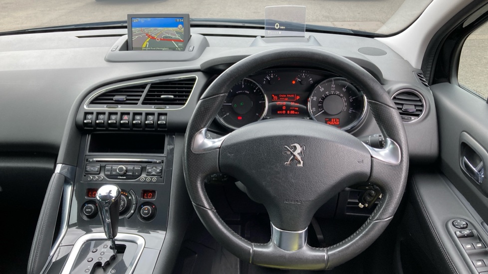 Peugeot 3008 1.6 BlueHDi 120 Allure 5dr EAT6 Diesel Estate - Image 33
