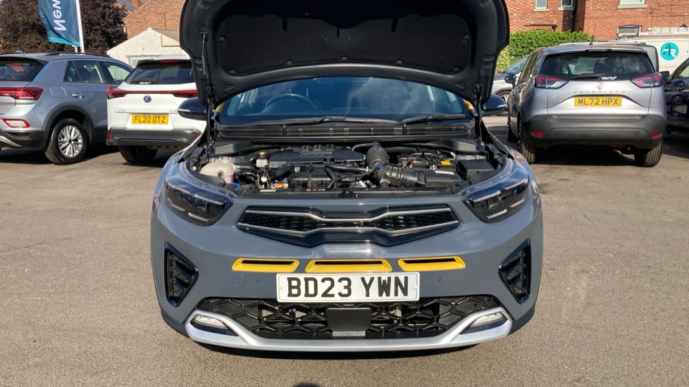Kia Stonic 1.0T GDi 48V GT-Line S 5dr DCT Petrol Estate - Image 8