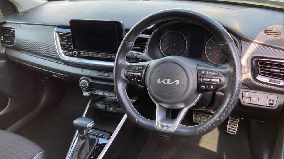 Kia Stonic 1.0T GDi 48V GT-Line S 5dr DCT Petrol Estate - Image 11