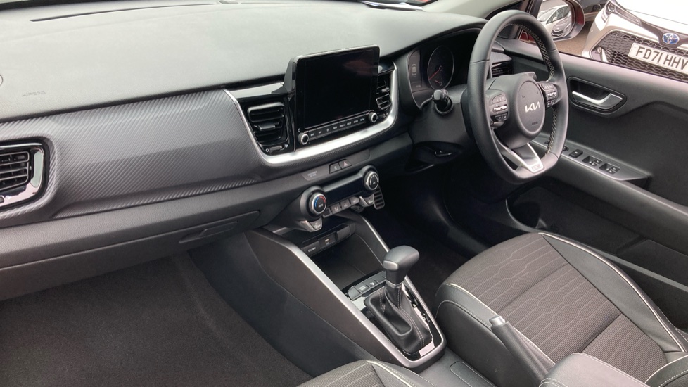 Kia Stonic 1.0T GDi 48V GT-Line 5dr DCT Petrol Estate - Image 9