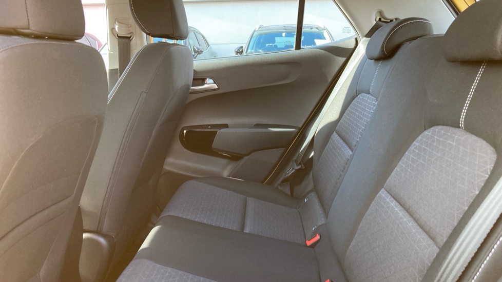 Kia Picanto 1.0 3 5dr Auto [4 seats] Petrol Hatchback - Image 16