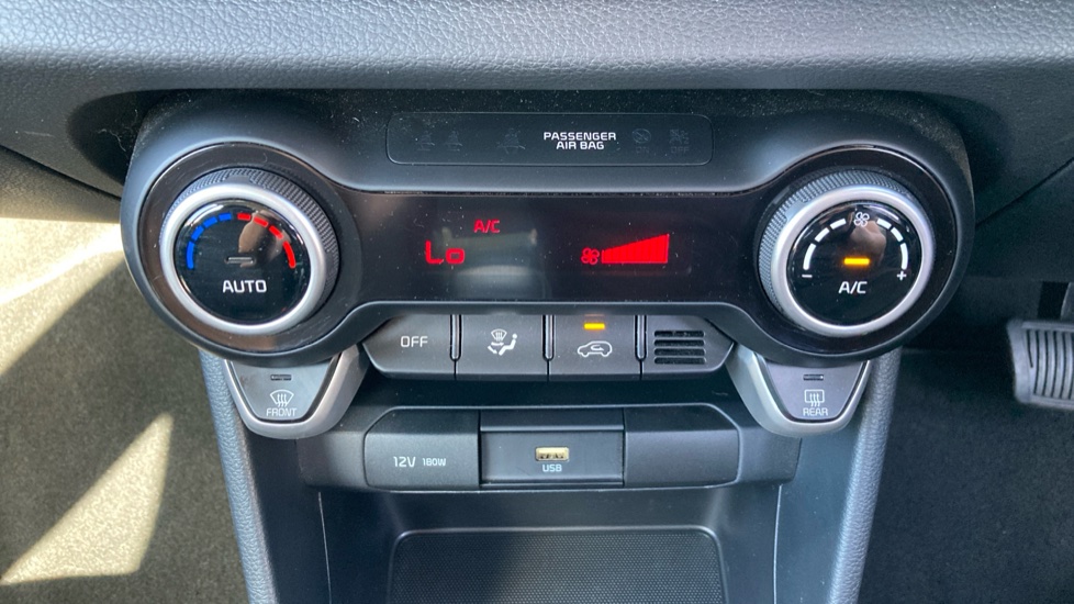 Kia Picanto 1.0 3 5dr Auto [4 seats] Petrol Hatchback - Image 28