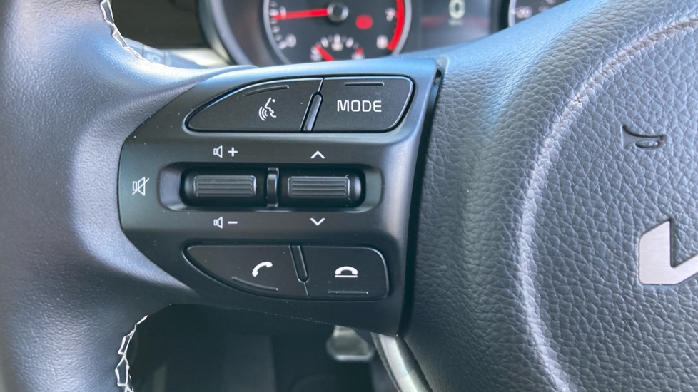 Kia Picanto 1.0 3 5dr Auto [4 seats] Petrol Hatchback - Image 38