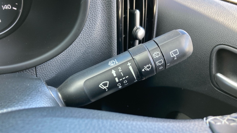 Kia Picanto 1.0 3 5dr Auto [4 seats] Petrol Hatchback - Image 41