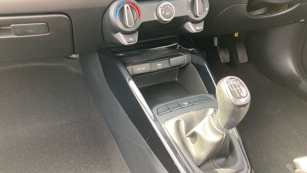 Kia Rio 1.0 T GDi 2 5dr Petrol Hatchback - Image 13