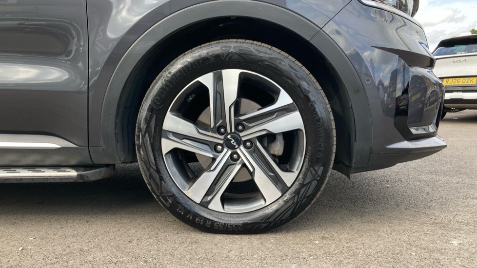 Kia Sorento 1.6 T-GDi HEV Edition 5dr Auto Hybrid Station Wagon - Image 7