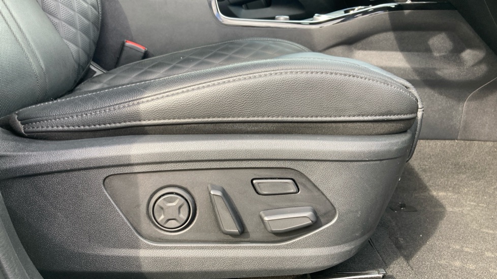Kia Sorento 1.6 T-GDi HEV Edition 5dr Auto Hybrid Station Wagon - Image 21