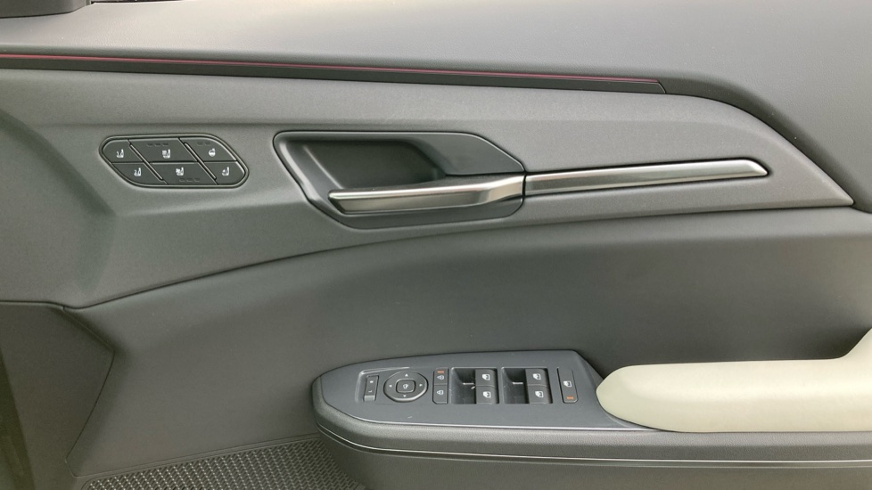 Kia EV5 160kW GT-Line S 81.4kWh 5dr Auto Electric Estate - Image 22