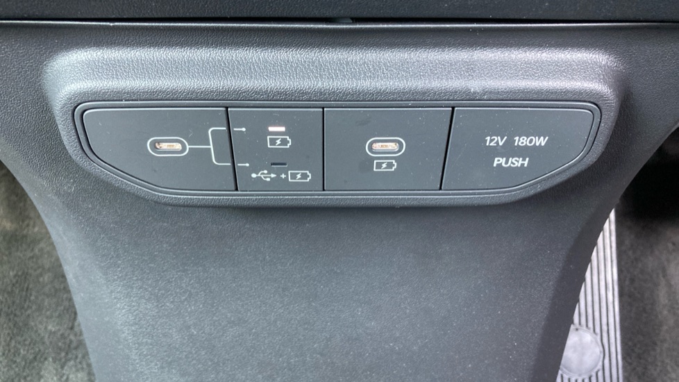 Kia EV5 160kW GT-Line S 81.4kWh 5dr Auto Electric Estate - Image 30