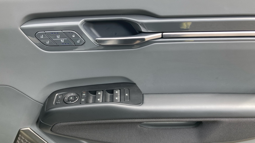 Kia EV9 282kW GT-Line S 99.8kWh AWD 5dr [7St] Auto Electric Estate - Image 23