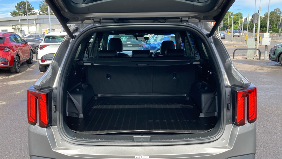 Kia Sorento 1.6 T-GDi HEV Aspire 5dr Auto Hybrid Station Wagon - Image 4