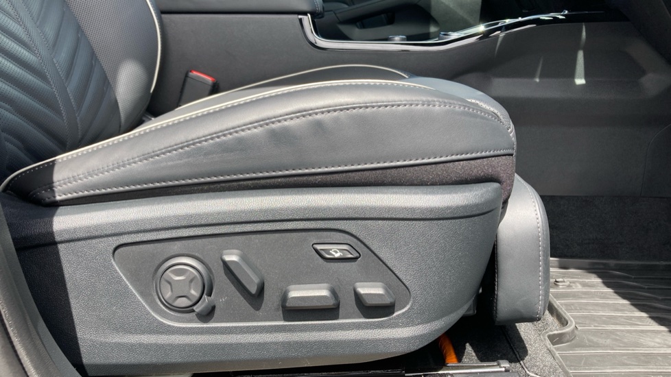 Kia Sorento 1.6 T-GDi HEV Aspire 5dr Auto Hybrid Station Wagon - Image 21