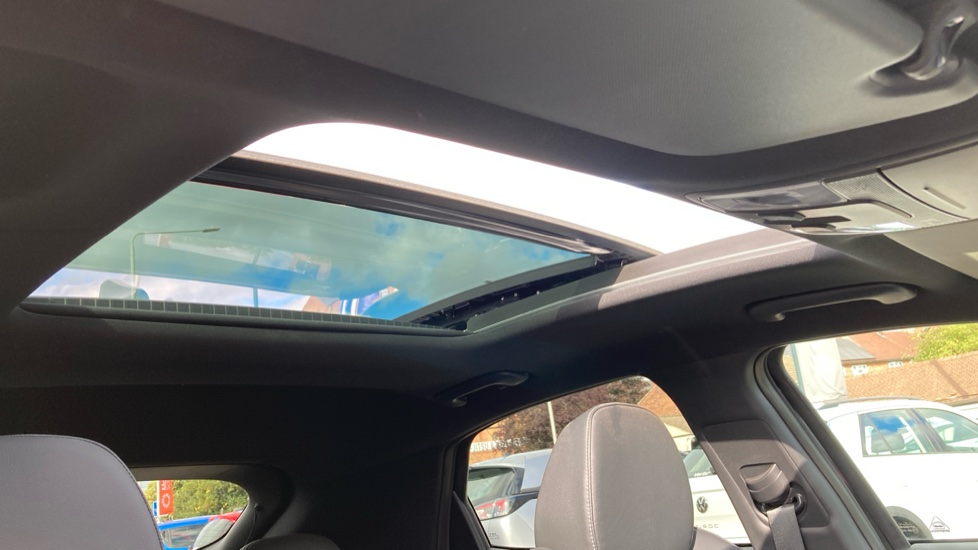 Kia Xceed 1.5T GDi ISG GT-Line S 5dr DCT Petrol Hatchback - Image 38