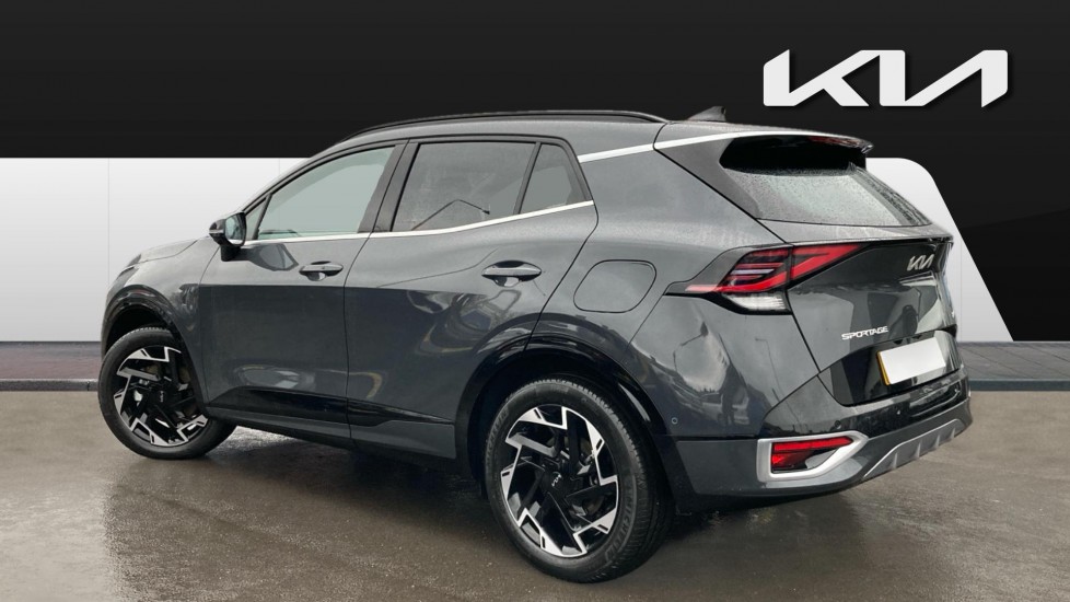 Kia Sportage 1.6T GDi 241 PHEV GT-Line S 5dr Auto AWD Estate - Image 2
