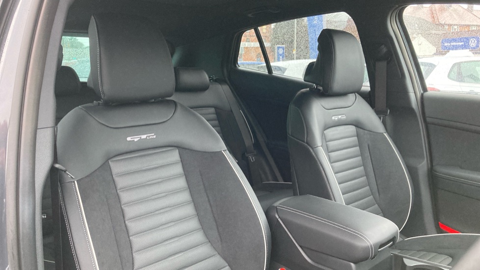Kia Sportage 1.6T GDi 241 PHEV GT-Line S 5dr Auto AWD Estate - Image 21