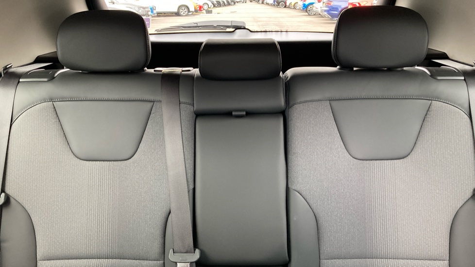 Kia Niro 1.6 GDi Hybrid 3 5dr DCT Hybrid Estate - Image 15