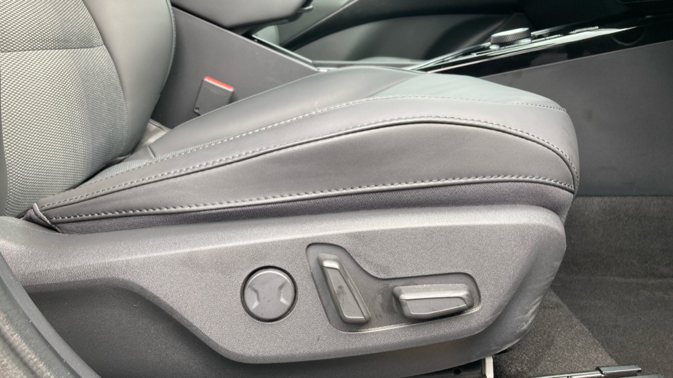 Kia Niro 1.6 GDi Hybrid 3 5dr DCT Hybrid Estate - Image 22