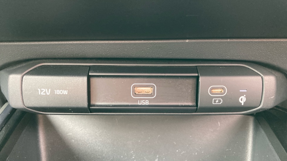 Kia Niro 1.6 GDi Hybrid 3 5dr DCT Hybrid Estate - Image 26