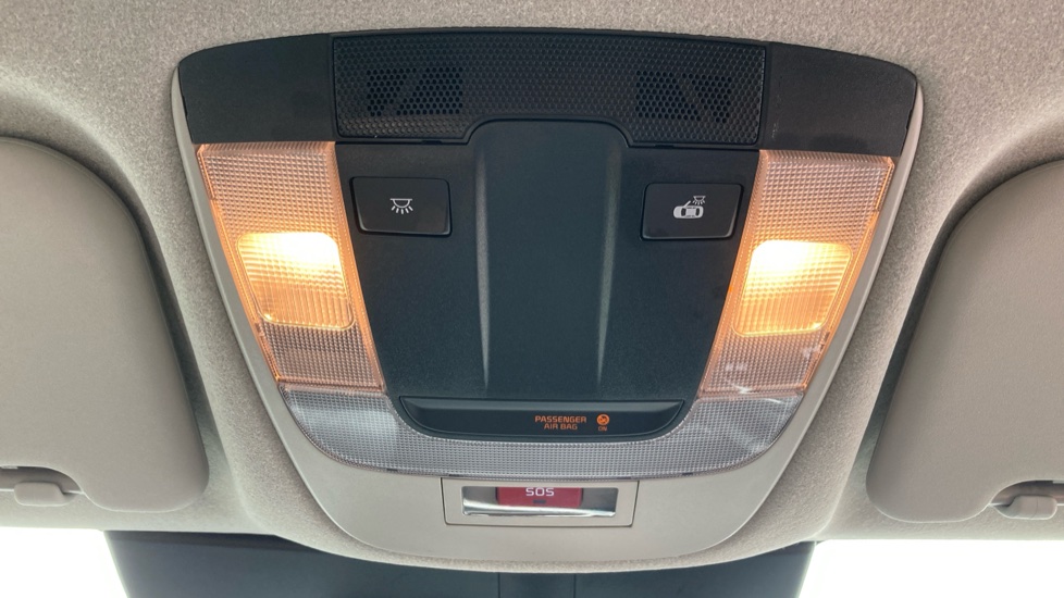 Kia Niro 1.6 GDi Hybrid 3 5dr DCT Hybrid Estate - Image 35