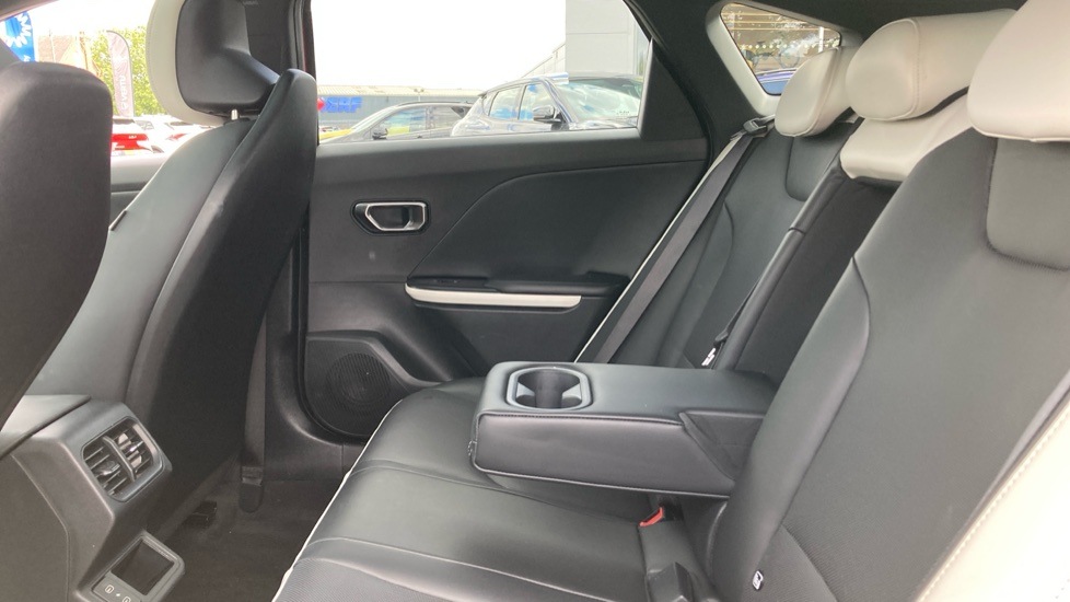 Kia K4 1.6T-GDi 180 GT-Line S 5dr DCT Petrol Hatchback - Image 16