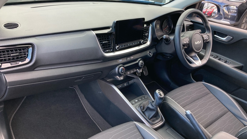 Kia Stonic 1.0T GDi 48V GT-Line S 5dr Petrol Estate - Image 9
