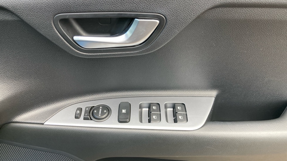 Kia Stonic 1.0T GDi 48V GT-Line S 5dr Petrol Estate - Image 22