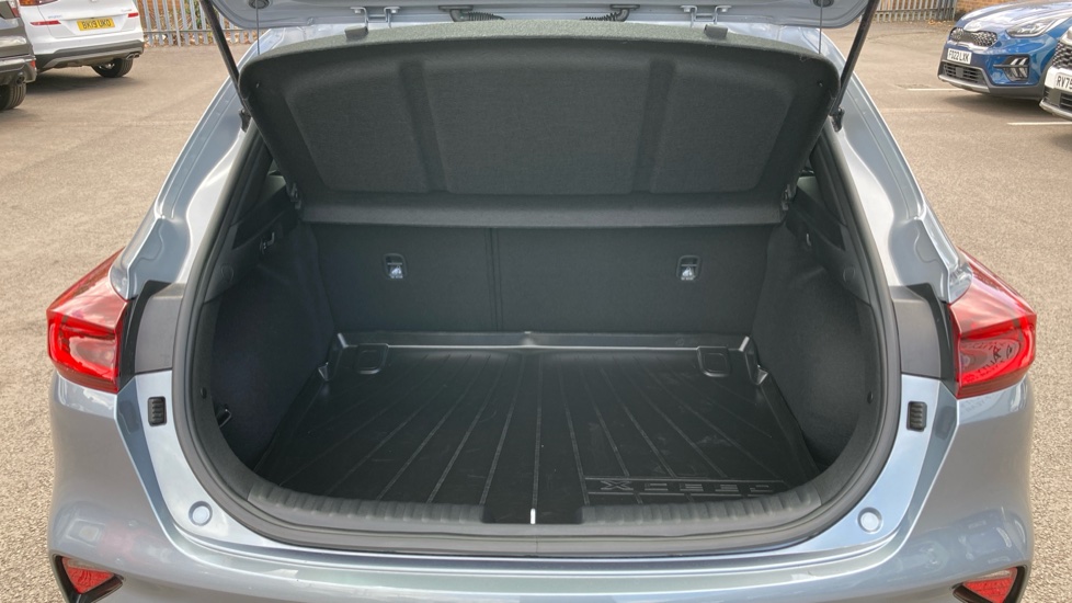 Kia Xceed 1.0T GDi ISG 113 Pure 5dr Petrol Hatchback - Image 4