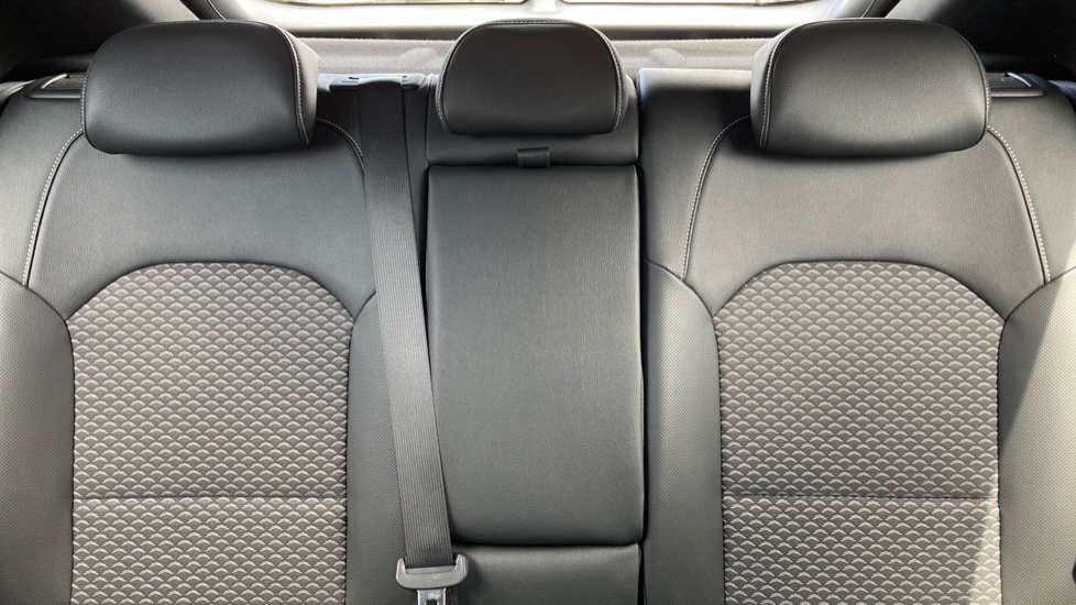 Kia Xceed 1.0T GDi ISG 113 Pure 5dr Petrol Hatchback - Image 15
