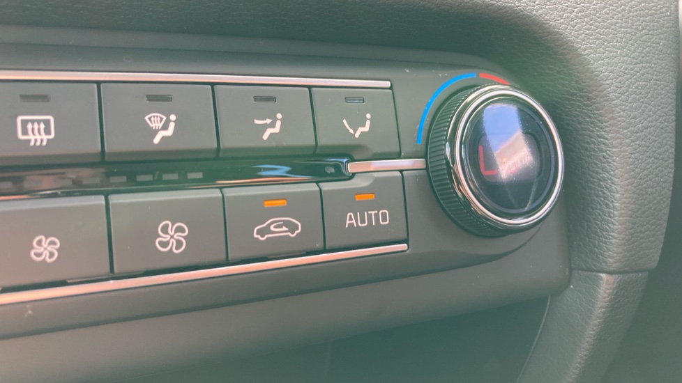 Kia Xceed 1.0T GDi ISG 113 Pure 5dr Petrol Hatchback - Image 27