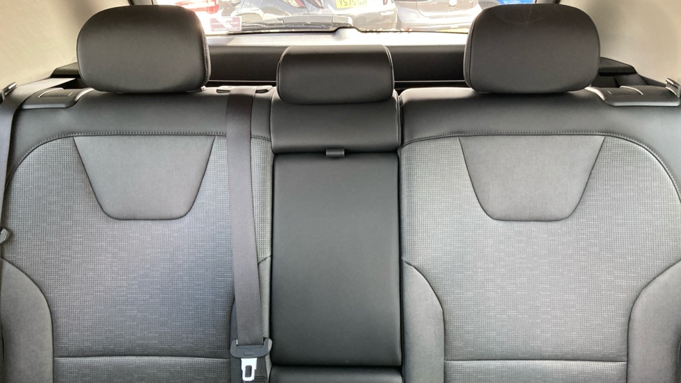 Kia Niro 1.6 GDi Hybrid 4 5dr DCT Hybrid Estate - Image 15