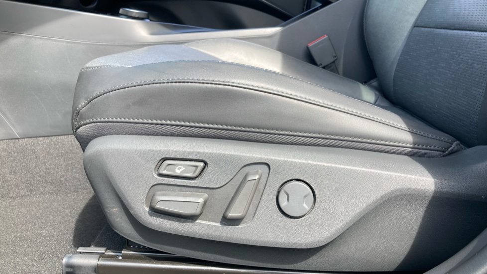 Kia Niro 1.6 GDi Hybrid 4 5dr DCT Hybrid Estate - Image 24
