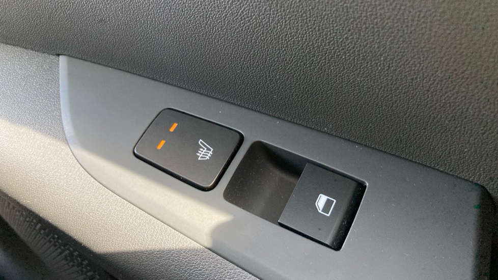 Kia Niro 1.6 GDi Hybrid 4 5dr DCT Hybrid Estate - Image 43