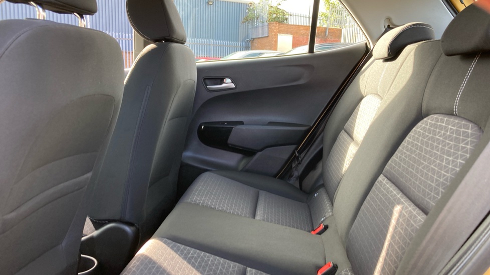 Kia Picanto 1.0 2 5dr Auto [4 seats] Petrol Hatchback - Image 16