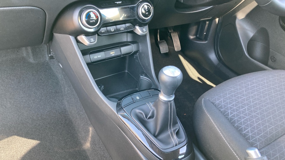 Kia Picanto 1.0 3 5dr [4 seats] Petrol Hatchback - Image 13