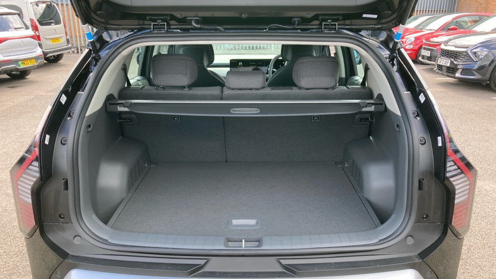 Kia EV3 150kW Air 81.4kWh 5dr Auto Electric Estate - Image 4