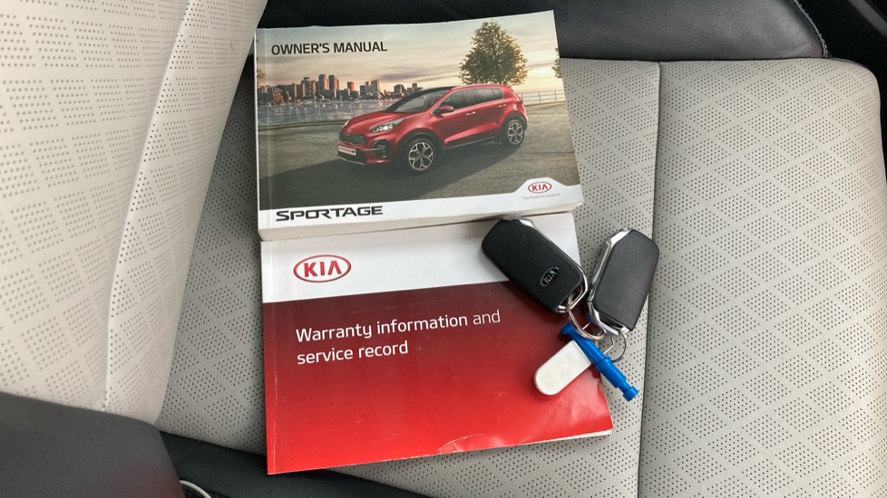 Kia Sportage 1.6T GDi ISG GT-Line 5dr DCT Auto [AWD] Petrol Estate - Image 19