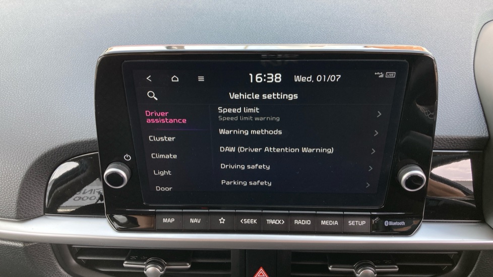 Kia Picanto 1.0 2 5dr Petrol Hatchback - Image 33