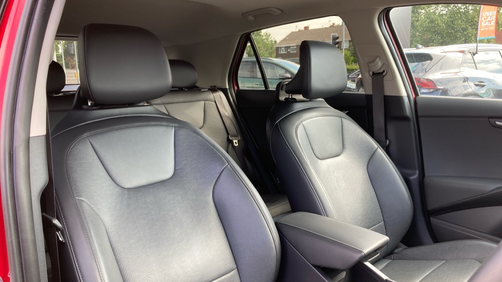 Kia Niro 1.6 GDi 127 Hybrid 4 5dr DCT Hybrid Estate - Image 21