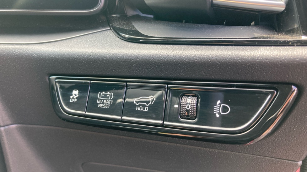 Kia Niro 1.6 GDi 127 Hybrid 4 5dr DCT Hybrid Estate - Image 42