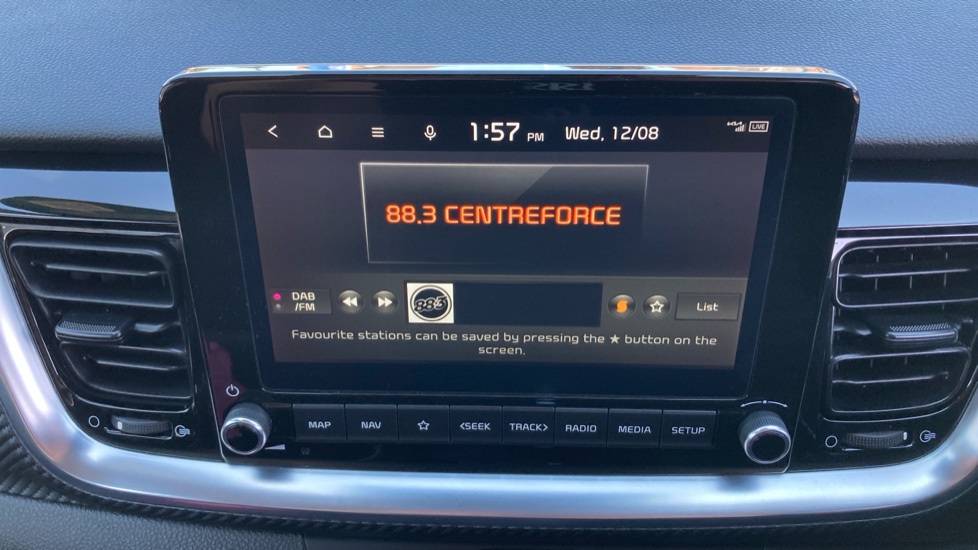 Kia Stonic 1.0T GDi 48V GT-Line S 5dr DCT Petrol Estate - Image 29