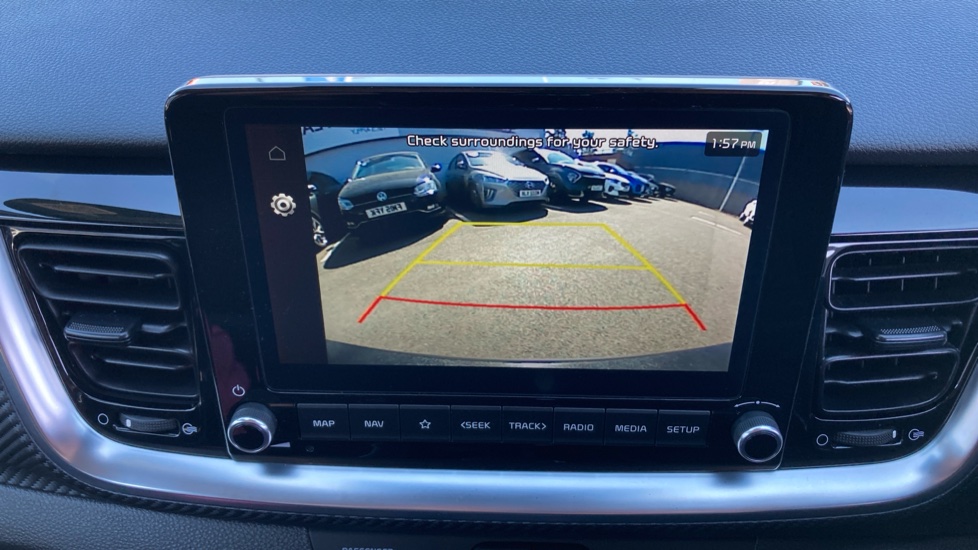 Kia Stonic 1.0T GDi 48V GT-Line S 5dr DCT Petrol Estate - Image 31